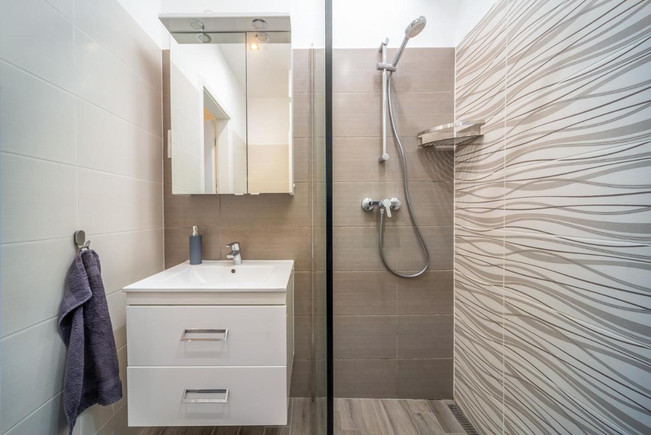 Grace Pine Apartment 3 布达佩斯 外观 照片